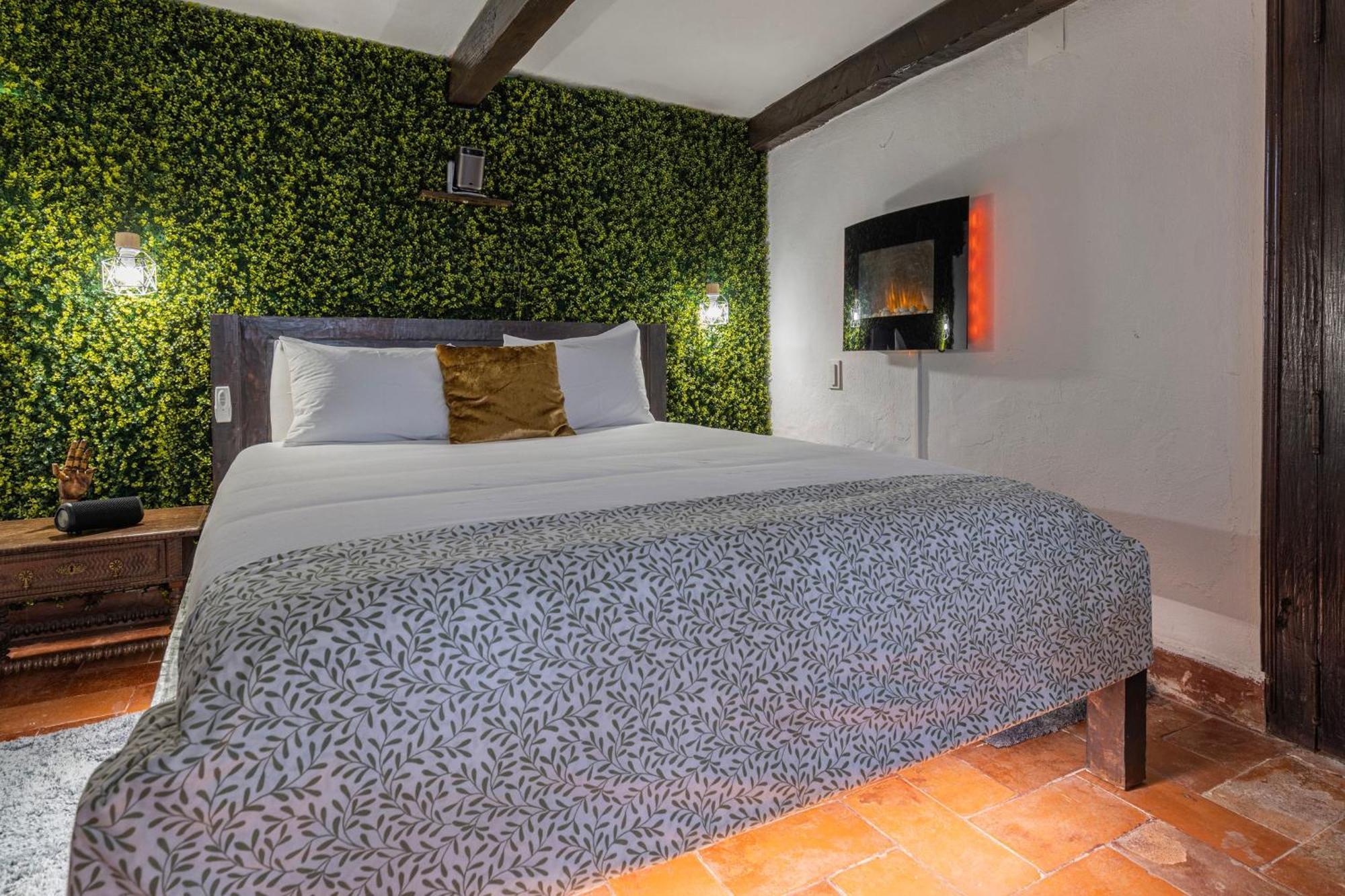 Small Cozy Room In Palace Patio With Hot Tub And Snooker - Sintra Wow Eksteriør billede